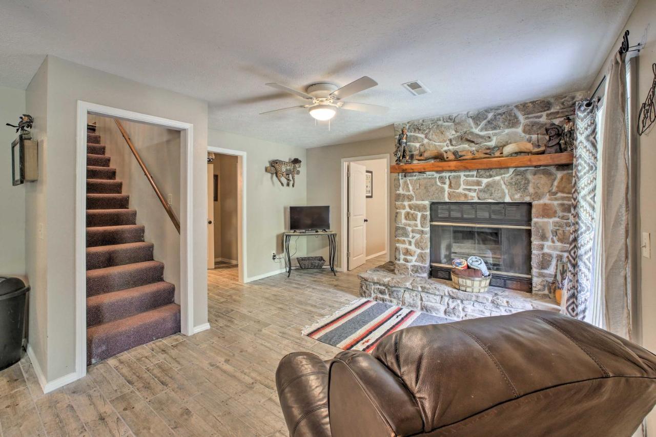 Golden Lakefront Table Rock Home With Fire Pit! מראה חיצוני תמונה